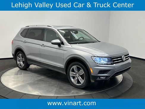Used 2020 Volkswagen Tiguan SEL AWD/4WD image 1