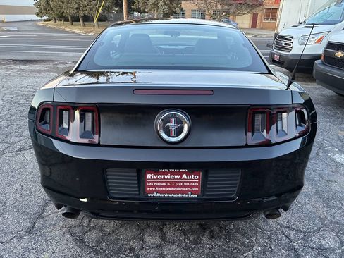 Used 2014 Ford Mustang Coupe image 6