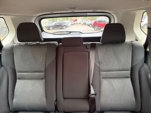 Used 2025 Nissan Rogue SV image 64