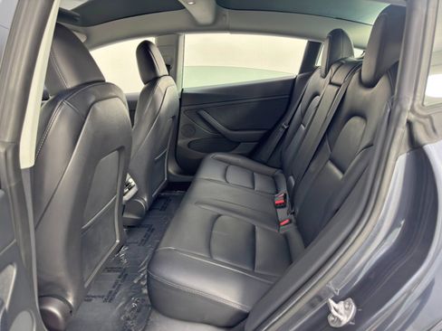 Used 2022 Tesla Model 3 image 42