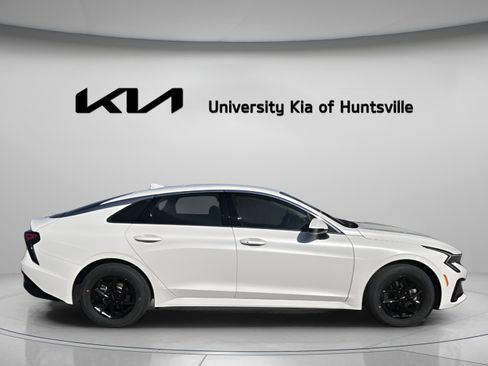 New 2026 Kia K5 LXS FWD image 8