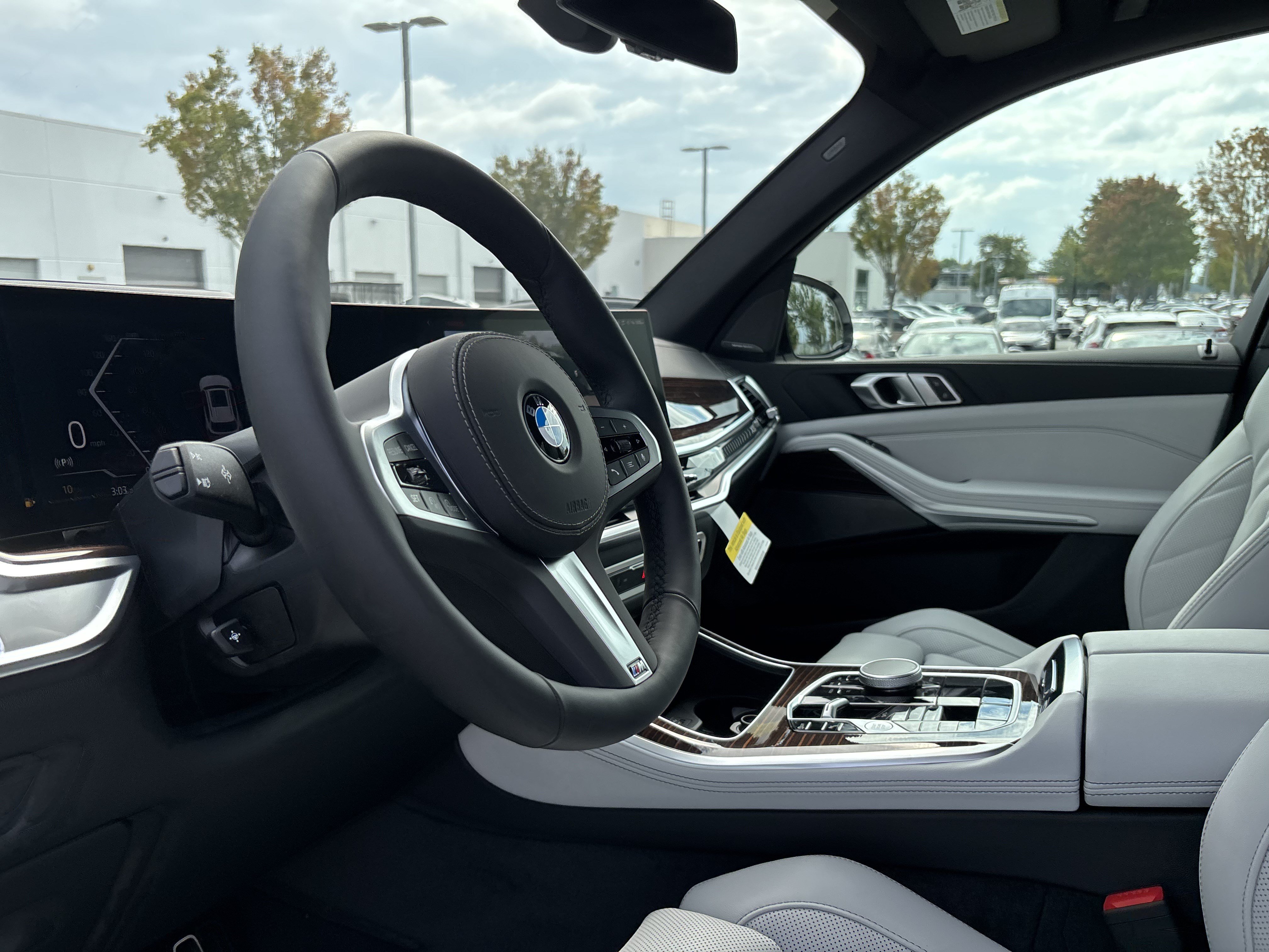 Certified 2026 BMW X5 xDrive40i w/ M Sport Package AWD/4WD image 16
