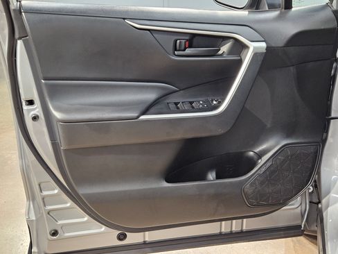 Used 2023 Toyota RAV4 LE FWD image 20