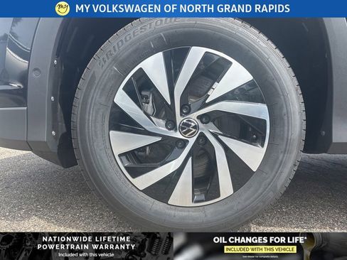 New 2026 Volkswagen Tiguan S AWD/4WD image 10
