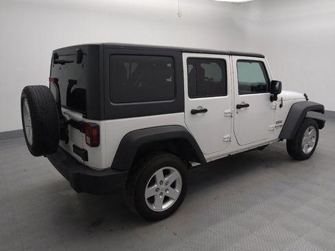 Used 2018 Jeep Wrangler Unlimited Sport S image 10