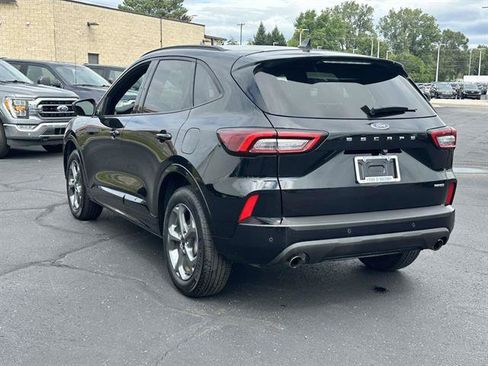 Used 2024 Ford Escape ST-Line w/ Tech Pack #1 AWD/4WD image 5
