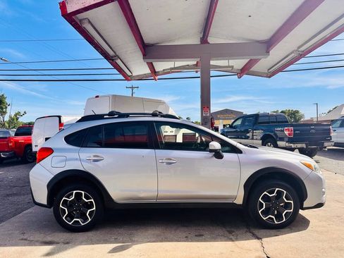 Used 2015 Subaru Crosstrek 2.0i Premium w/ Moonroof Package AWD/4WD image 5