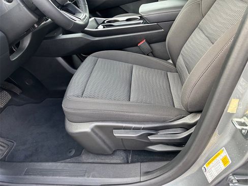 Certified 2025 Chevrolet Equinox LT image 26