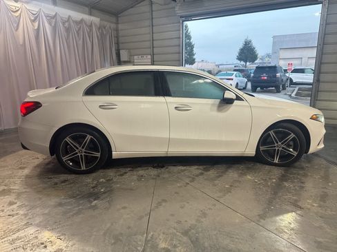 Used 2022 Mercedes-Benz A 220 image 4