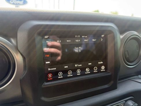 Used 2021 Jeep Wrangler Sport AWD/4WD image 22