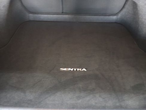 Used 2025 Nissan Sentra SV FWD image 14