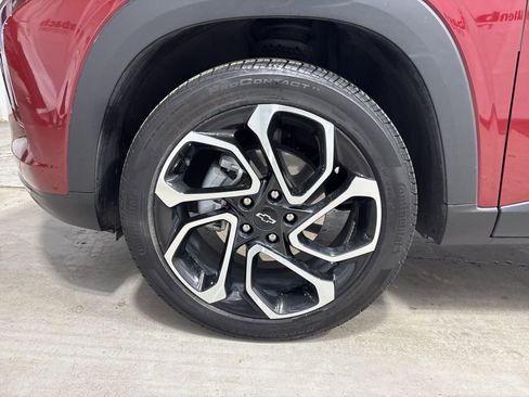 Used 2024 Chevrolet Trax RS w/ Driver Confidence Package image 17
