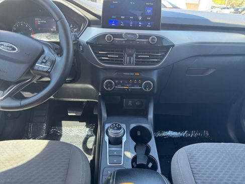 Used 2022 Ford Escape SE w/ Convenience Package FWD image 15
