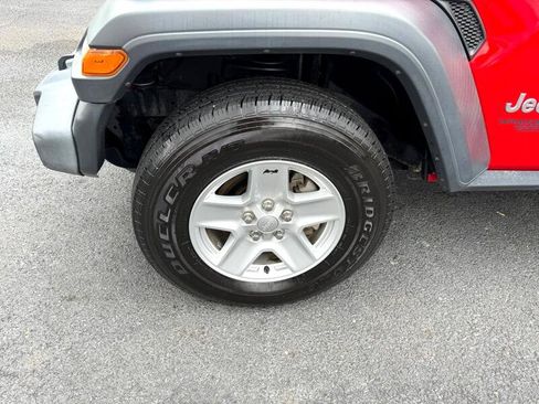 Used 2018 Jeep Wrangler Unlimited Sport S image 9