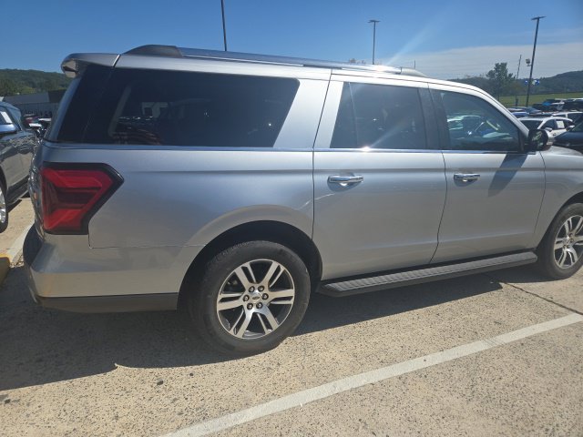 Used 2024 Ford Expedition Max Limited AWD/4WD image 13