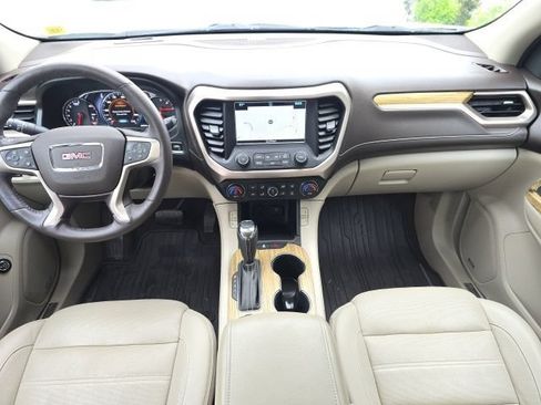 Used 2018 GMC Acadia Denali w/ Technology Package AWD/4WD image 23