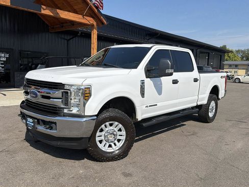 Used 2019 Ford F250 XLT w/ Snow Plow Prep Package AWD/4WD image 1