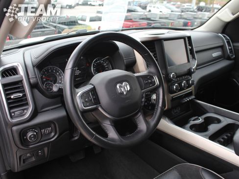 Used 2022 RAM 1500 Laramie AWD/4WD image 12