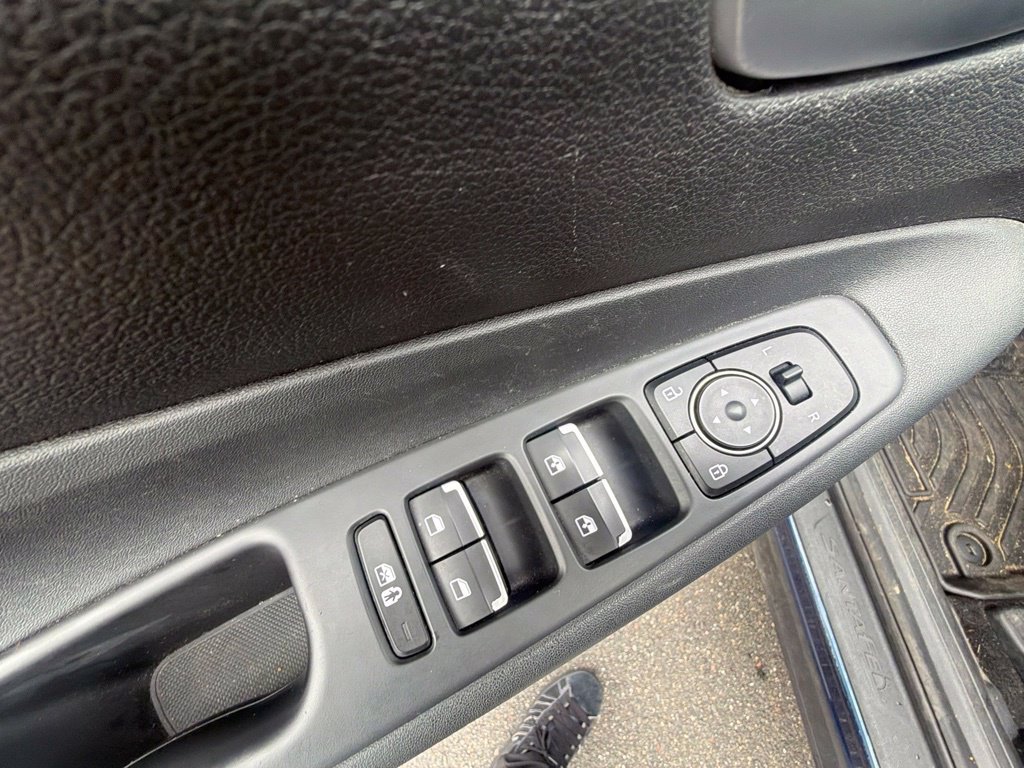 Used 2021 Hyundai Santa Fe SEL AWD/4WD image 13