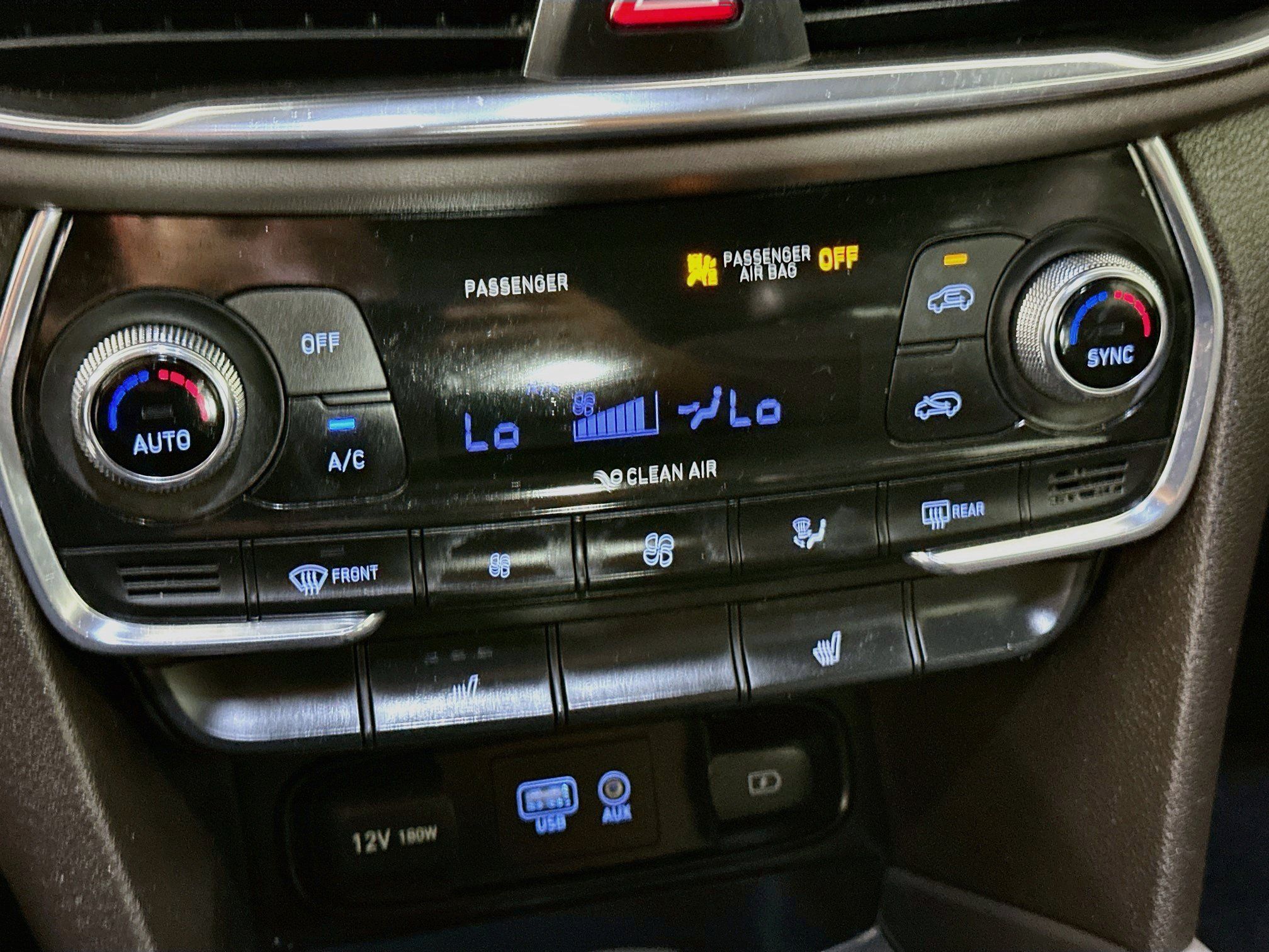 Used 2019 Hyundai Santa Fe Limited w/ Cargo Package FWD image 23