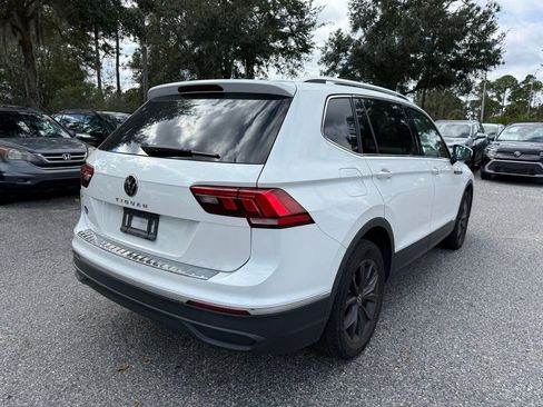 Used 2023 Volkswagen Tiguan SE image 8