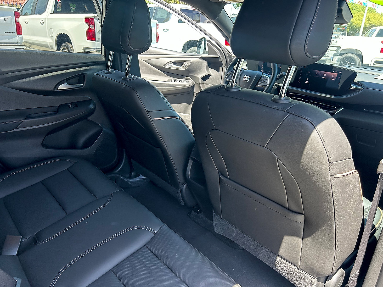 Used 2024 Buick Envista Avenir FWD image 24
