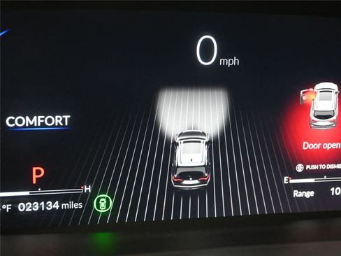 Used 2023 Acura MDX SH-AWD w/ Technology Package image 3