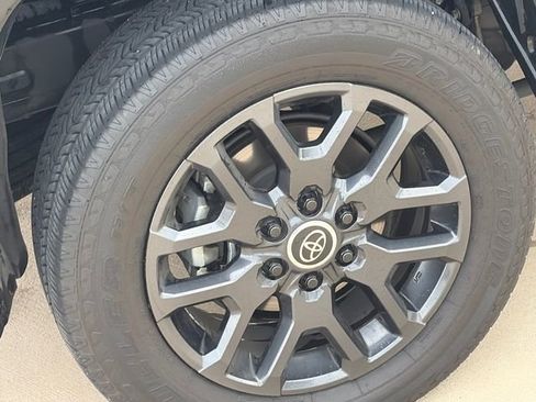 Used 2024 Toyota Tundra Platinum image 11