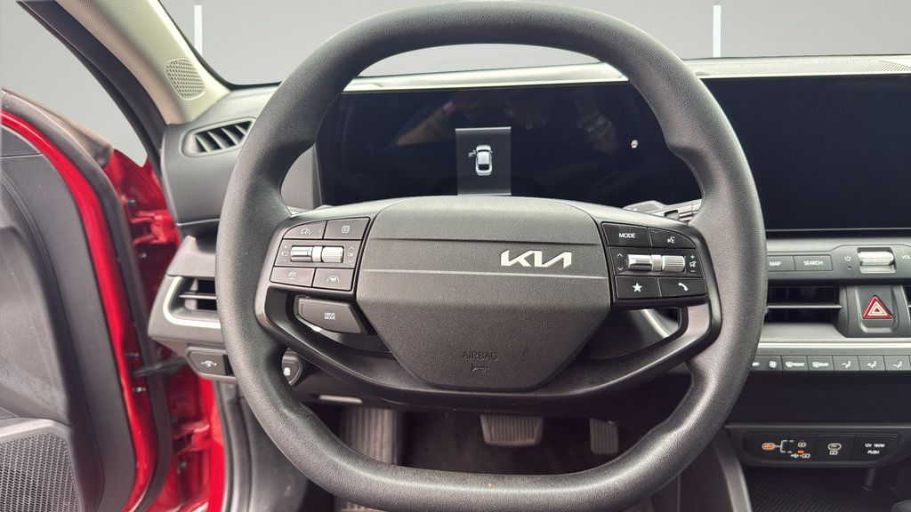 Used 2025 Kia K4 FWD image 15