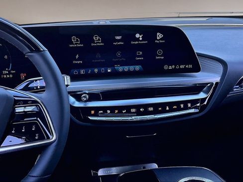 New 2026 Cadillac Lyriq Luxury AWD/4WD image 7