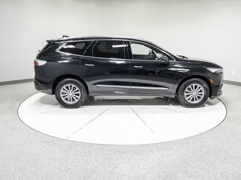 Used 2023 Buick Enclave Essence FWD image 32