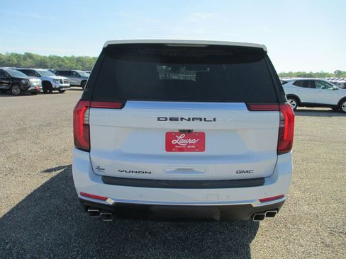 New 2026 GMC Yukon XL Denali w/ Denali Reserve Package AWD/4WD image 5