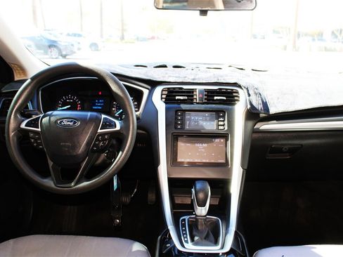 Used 2015 Ford Fusion S image 12