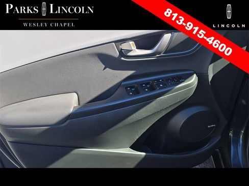 Used 2020 Hyundai Kona Limited w/ Cargo Package image 15