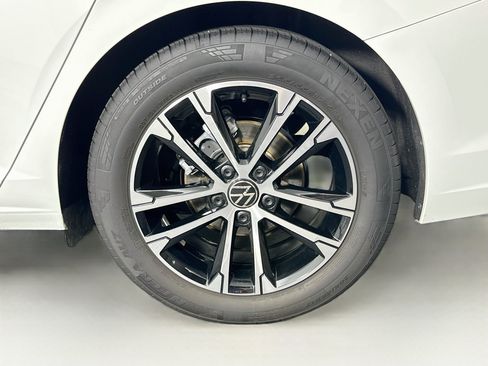 Used 2025 Volkswagen Jetta Sport FWD image 11