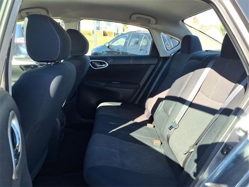 Used 2015 Nissan Sentra SV image 11