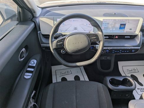 Used 2024 Hyundai Ioniq 5 SEL image 15