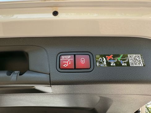 New 2025 Mercedes-Benz GLS 580 4MATIC image 38