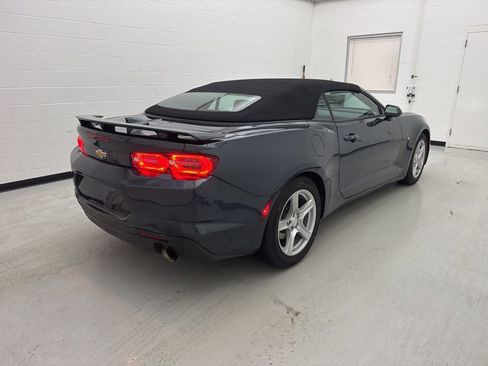Used 2022 Chevrolet Camaro LT RWD image 10