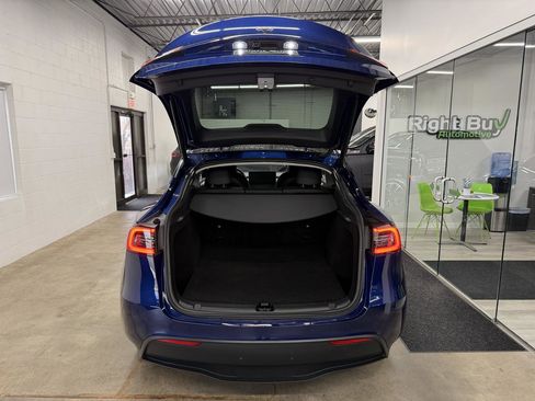 Used 2023 Tesla Model Y Long Range image 16