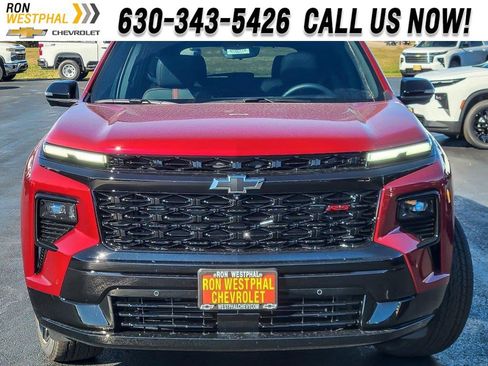 New 2026 Chevrolet Traverse RS image 3