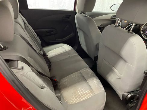 Used 2020 Chevrolet Sonic LT image 18