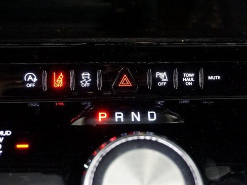 Used 2023 Jeep Wagoneer Series II image 23