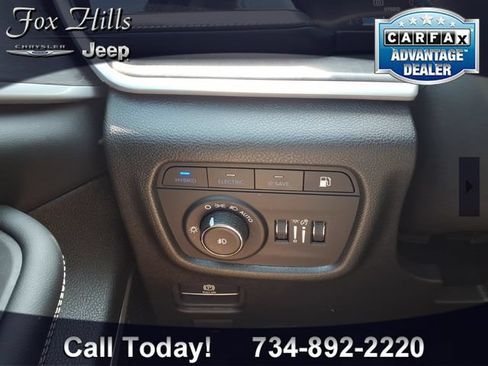Used 2024 Jeep Grand Cherokee Limited 4xe AWD/4WD image 17
