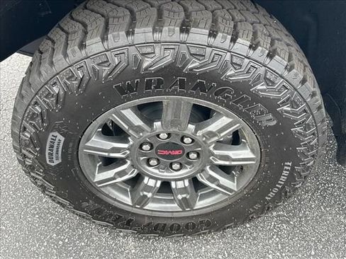 New 2026 GMC Sierra 1500 AT4X AWD/4WD image 18