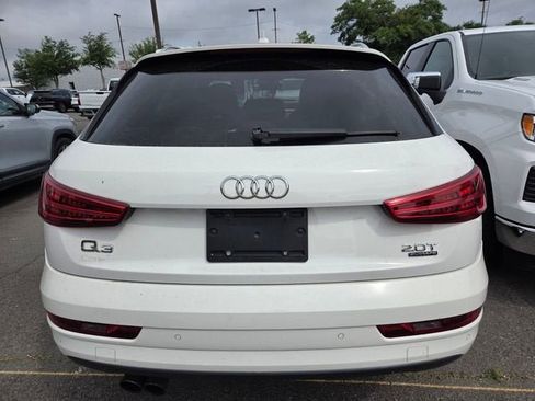 Used 2017 Audi Q3 2.0T Premium w/ Convenience Package AWD/4WD image 3