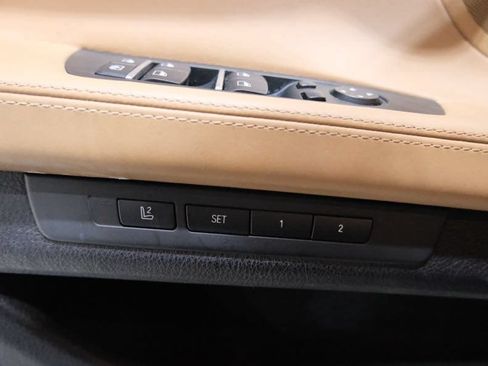 Used 2015 BMW 750Li xDrive AWD/4WD image 20