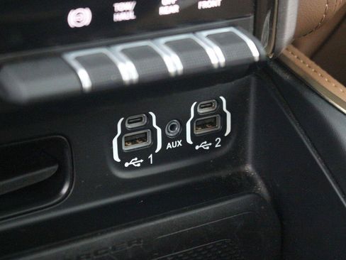 Used 2022 RAM 2500 Limited AWD/4WD image 28
