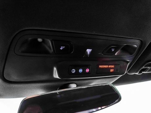 Used 2021 Chevrolet Camaro LT w/ Technology Package image 35