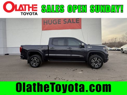 Used 2025 GMC Sierra 1500 AT4 w/ AT4 Premium Package image 1